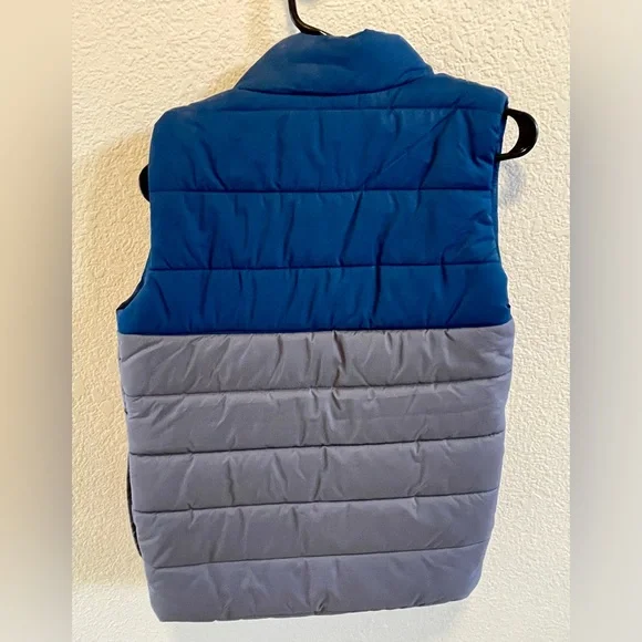 NEW - never worn Puma kid’s puffy vest - Picture 3 of 4